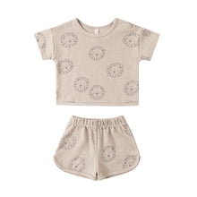 Load image into Gallery viewer, Soft spongy lion play set by Quincy Mae, featuring a cuddly lion toy with a playful design and natural fabrics.