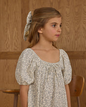 Load image into Gallery viewer, Oversized Bow || Blue Vines