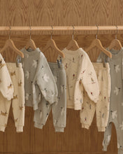 Load image into Gallery viewer, Relaxed Sweatshirt || Doves