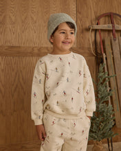 Load image into Gallery viewer, Relaxed Sweatshirt || Skiers