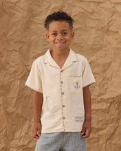 將圖片載入圖庫檢視器 Rylee+Cru sailor-style lapel collar shirt top with long sleeves and button details, displayed flat on a white background.