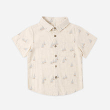 將圖片載入圖庫檢視器 Rylee+Cru collared short sleeve shirt sail in natural color, casual top with a classic collar and relaxed fit.