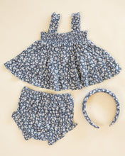 將圖片載入圖庫檢視器 Navy floral Rylee+Cru Lala Set top with a floral pattern, displayed on a hanger against a plain background.