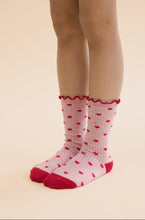 將圖片載入圖庫檢視器 White socks with red heart patterns and cuffs worn by a person on a beige background