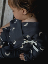將圖片載入圖庫檢視器 Charcoal Midnight Kimono