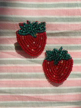 將圖片載入圖庫檢視器 2 pack hair clip - strawberry - LittleBae.