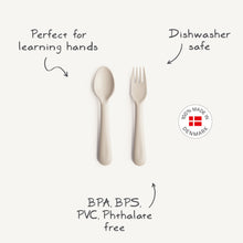 將圖片載入圖庫檢視器 Dinnerware Fork and Spoon Set (Sage)