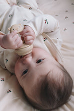 將圖片載入圖庫檢視器 Konges Sløjd silicone fruit feeding pacifier in bark and shell colors, designed for baby dinnerware and feeding accessories.