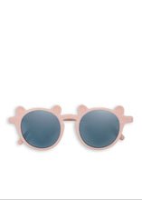 將圖片載入圖庫檢視器 Pink sunglasses with round lenses on a white background
