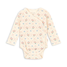 將圖片載入圖庫檢視器 Baby bodysuit with floral pattern on a white background