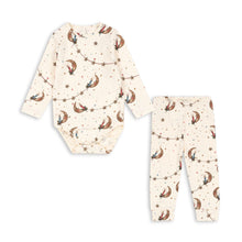 Load image into Gallery viewer, Baby onesie and leggings set with bird pattern on a white background