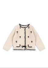 將圖片載入圖庫檢視器 Beige cardigan with floral and bow pattern on a white background