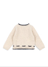 將圖片載入圖庫檢視器 Beige sweater with black pattern on a white background