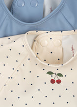 將圖片載入圖庫檢視器 2 pack dinner bib with sleeves - navy dot/rain washed - LittleBae.