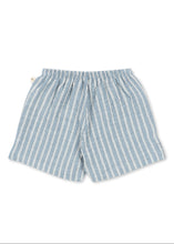 將圖片載入圖庫檢視器 Blue and white striped shorts on a white background