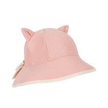 將圖片載入圖庫檢視器 Pink bucket hat with ears on a white background