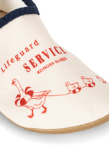 將圖片載入圖庫檢視器 Konges Sløjd Aster swim shoes in Seedpearl, lightweight socks or tights with a soft, comfortable fabric for children.