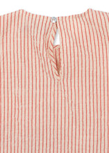 將圖片載入圖庫檢視器 Konges Sløjd Ellie frill top in amour stripe, soft fabric with ruffle details, ideal for stylish, comfortable wear for young children.