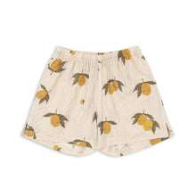 將圖片載入圖庫檢視器 Beige shorts with lemon pattern on a white background