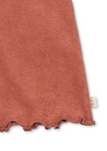 將圖片載入圖庫檢視器 Konges Sløjd Itty Strap Dress in Canyon Rose, a soft pink girls' dress with shoulder straps and ruffle details.