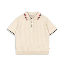 將圖片載入圖庫檢視器 Beige ribbed polo shirt with striped collar on a white background