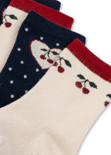 Load image into Gallery viewer, 2 pack jaquard socks - cherry mix
