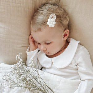 FLOWER CROCHET CLIP // CAMELLIA - PEARL WHITE