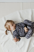 將圖片載入圖庫檢視器 Organic Cotton Wrap Onepiece - Blueberry Floral