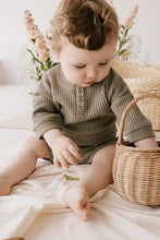 將圖片載入圖庫檢視器 Organic Cotton Waffle Andy Top - Woodland