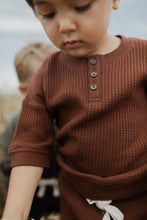 將圖片載入圖庫檢視器 Organic Cotton Waffle Andy Top - Cherry