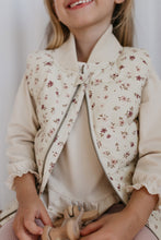 Load image into Gallery viewer, Taylor Vest - Goldie White Swan