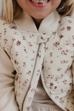 Load image into Gallery viewer, Taylor Vest - Goldie White Swan