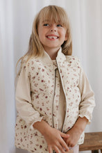 Load image into Gallery viewer, Taylor Vest - Goldie White Swan