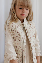 Load image into Gallery viewer, Taylor Vest - Goldie White Swan