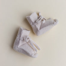 將圖片載入圖庫檢視器 BOOTIES OFF WHITE | 0-9 months