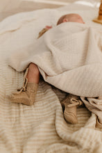 Load image into Gallery viewer, BOOTIES SAND | 0-9 months