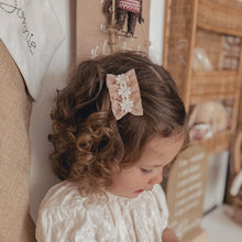 Load image into Gallery viewer, Clip // Chiffon Frill