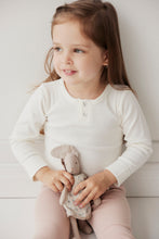 將圖片載入圖庫檢視器 Organic Cotton Fine Rib Long Sleeve Bodysuit - Milk