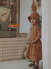 Load image into Gallery viewer, Gold Dots Bucket Sun Hat
