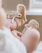 Load image into Gallery viewer, BOOTIES OAT | 0-9 months