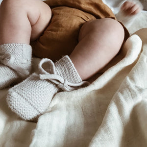 BOOTIES OFF WHITE | 0-9 months