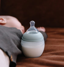 Load image into Gallery viewer, Baby bottle Ivy Green