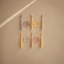 Load image into Gallery viewer, Flower Training Toothbrush (Soft Lilac)
