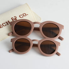 將圖片載入圖庫檢視器 Grech&amp;Co Eyewear Child Sustainable Sunglasses Kid and Adult - Burlwood