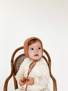 BONNET DOLLY BRICK