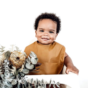 Byron | Snuggle Bib Waterproof