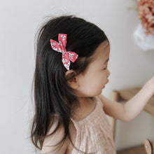 Load image into Gallery viewer, Josie Joan&#39;s Headband Viera Petite Bow Clip
