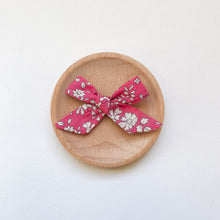 Load image into Gallery viewer, Josie Joan&#39;s Headband Viera Petite Bow Clip