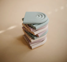 Load image into Gallery viewer, Rainbow Teether (Mauve)