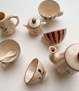 Konges Sløjd Toy TEA SET - MULTI